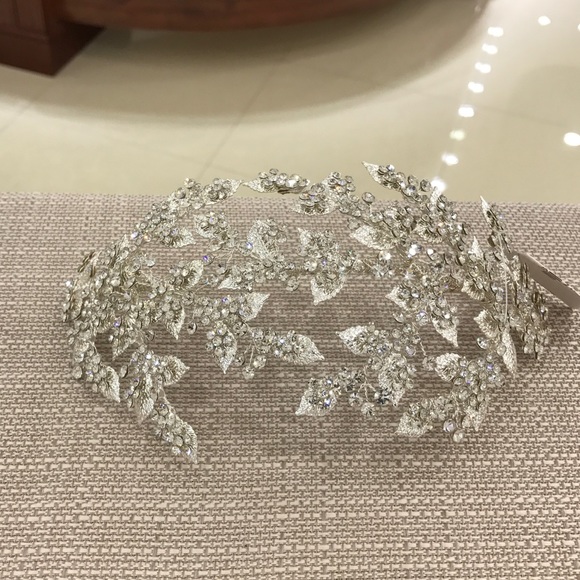 Bridal headpiece